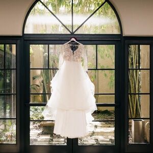 Stunning Haley Paige Wedding Dress
